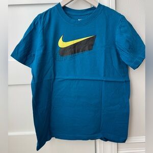 The Nike Tee. XL Youth. In mint condition.
